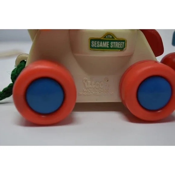 Fisher-Price Sesame Street Pull Along Train Toy Ernie Elmo Big Bird Vintage - Picture 3 of 9